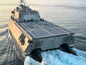 LCS 10 at sea